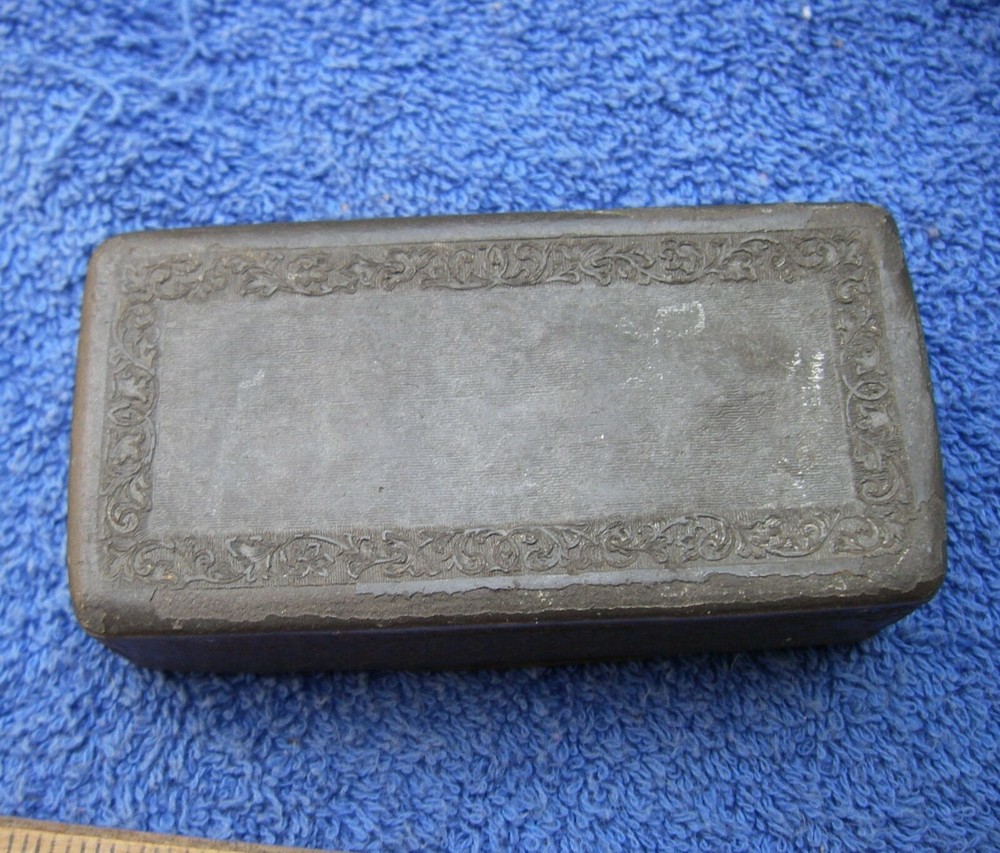 Early 19th C RECTANGULAR PEWTER SNUFF BOX-Embossed Decoration-Tinned Interior