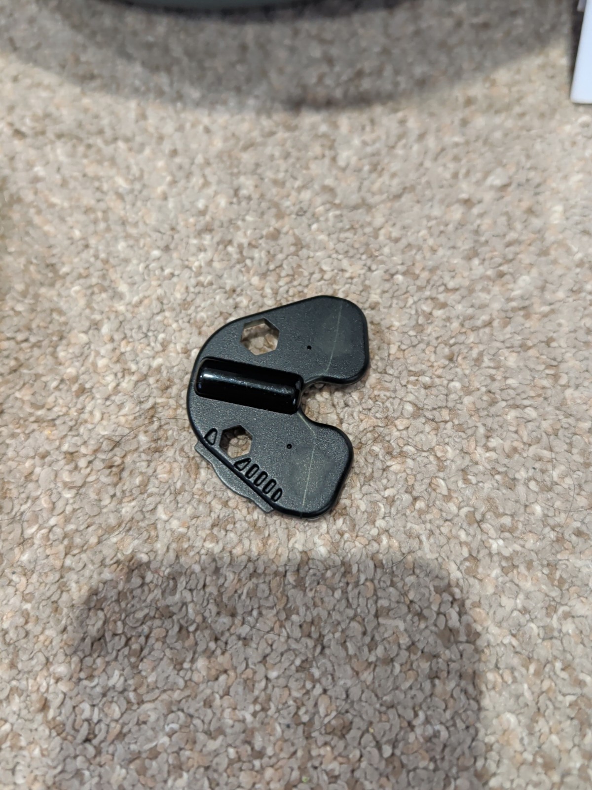 PetSafe PIF-300 Wireless Fence Pet Containment System NEW Open Box Extra Battery