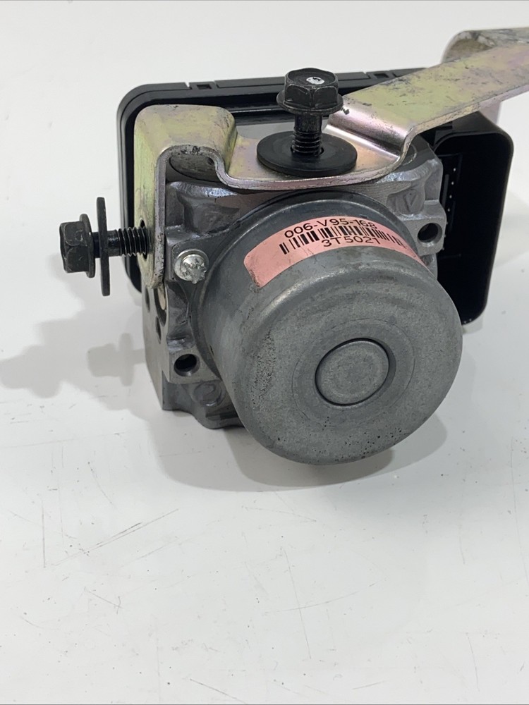 ♻️ Honda CBR 650F (RC 96) 2017 - 2018 ABS Pump Module with Mount ♻️