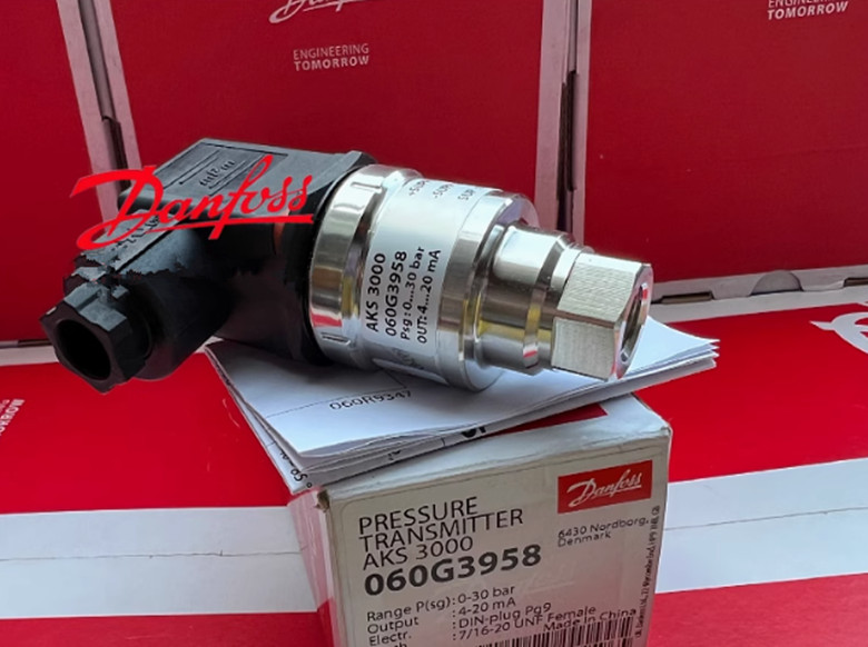 Danfoss AKS3000 0-30bar 060G3958 sensor
