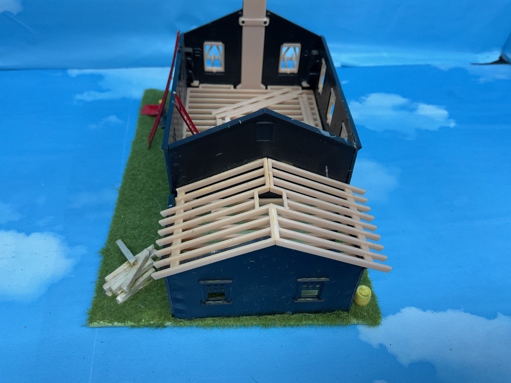 2 STORY HOUSE UNDER CONSTRUTION