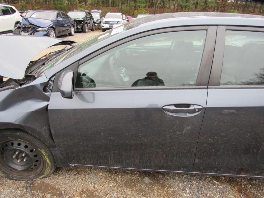 COROLLA 2018 Glove Box 1006024