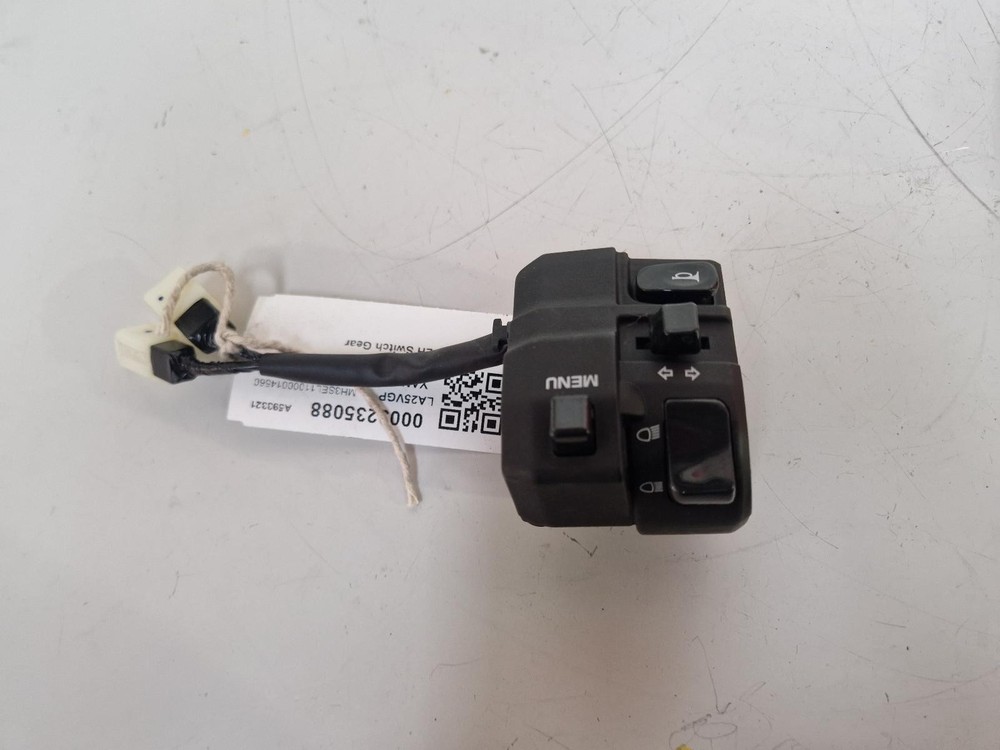 YAMAHA NMAX 125 2025 LEFT SIDE SWITCH GEAR