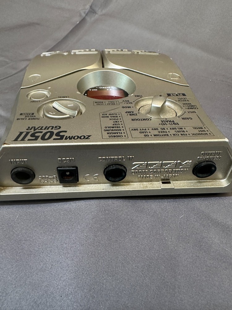 Zoom 505II Guitar Multi‑Effects Processor Pedal – Classic Amp Modeling & Effects