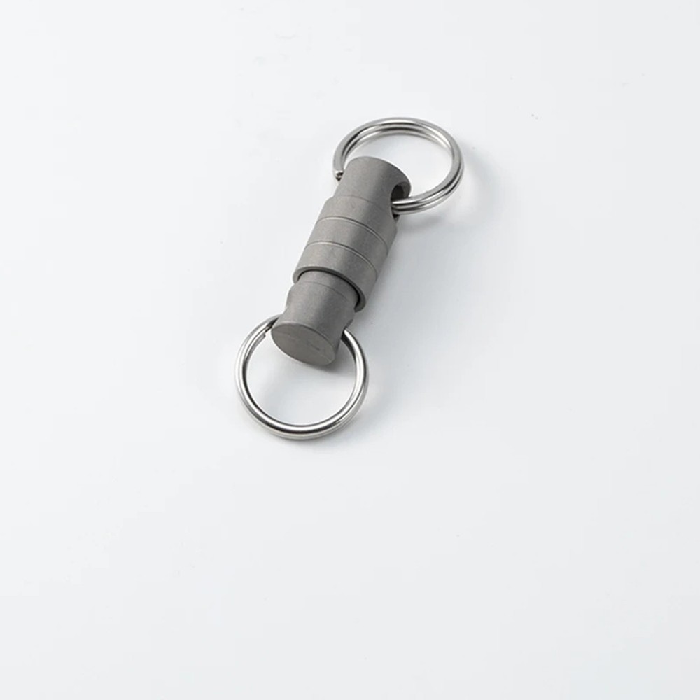 For Outdoor Use Key -Titanium Release Keychain Buckle-Compact E6H51394