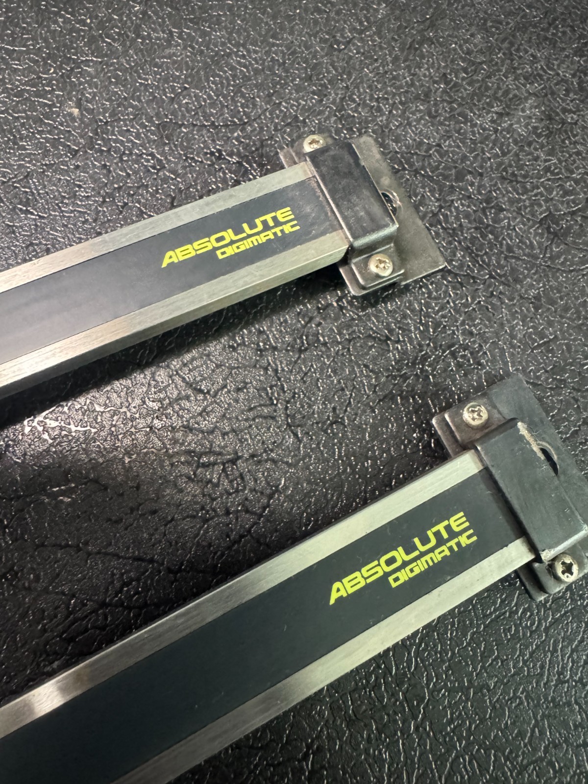 (2) Mitutoyo SD-24-24" 572-475 Absolute Digimatic Linear Digital Caliper Scale