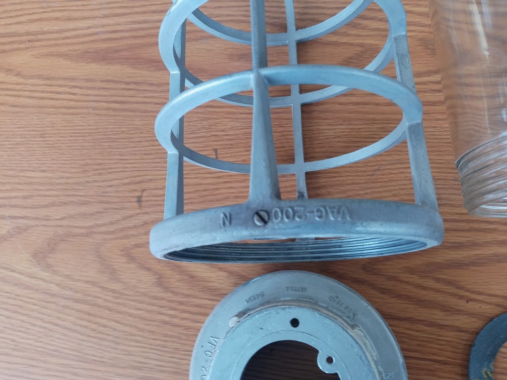 killark explosion proof industrial light fixture VAG-200