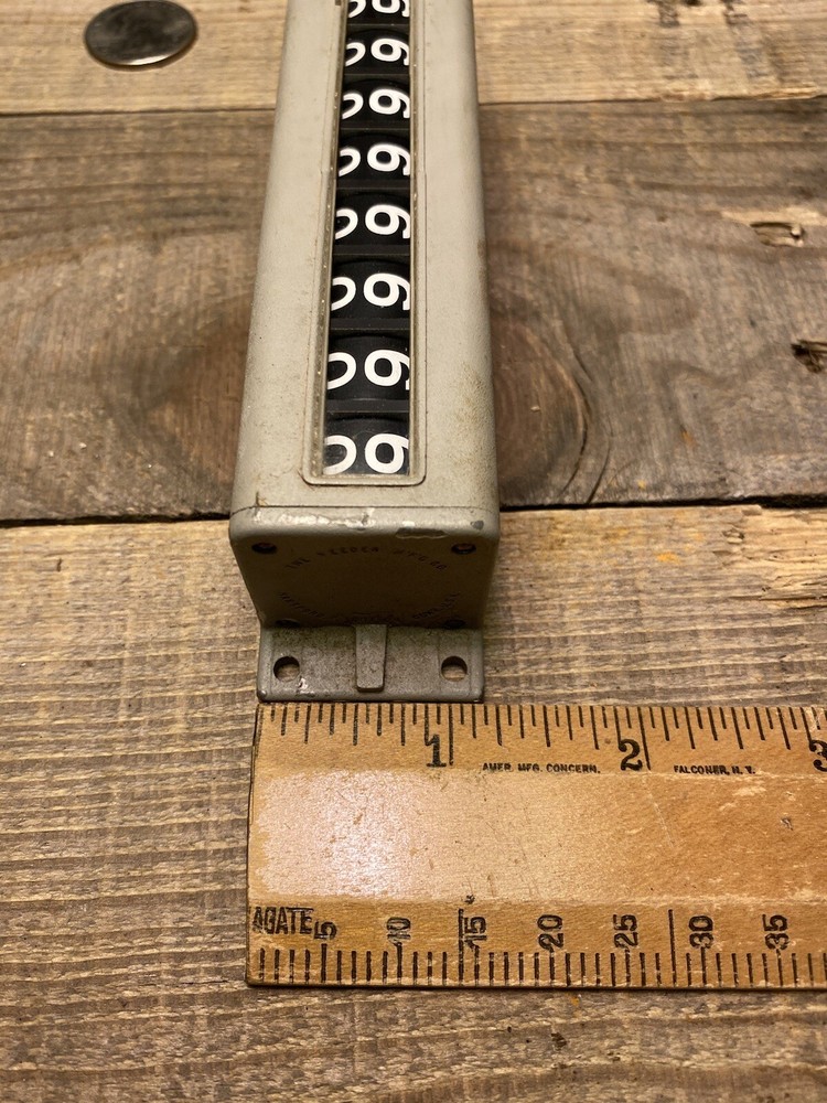 VEEDER-ROOT VISICOUNTER NAVY SURPLUS 1/4 Shaft