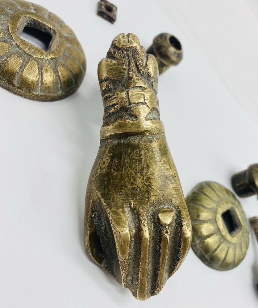 ANTIQUE SOLID BRASS LADY’S HAND DOOR KNOCKER w/ STRIKER BALL