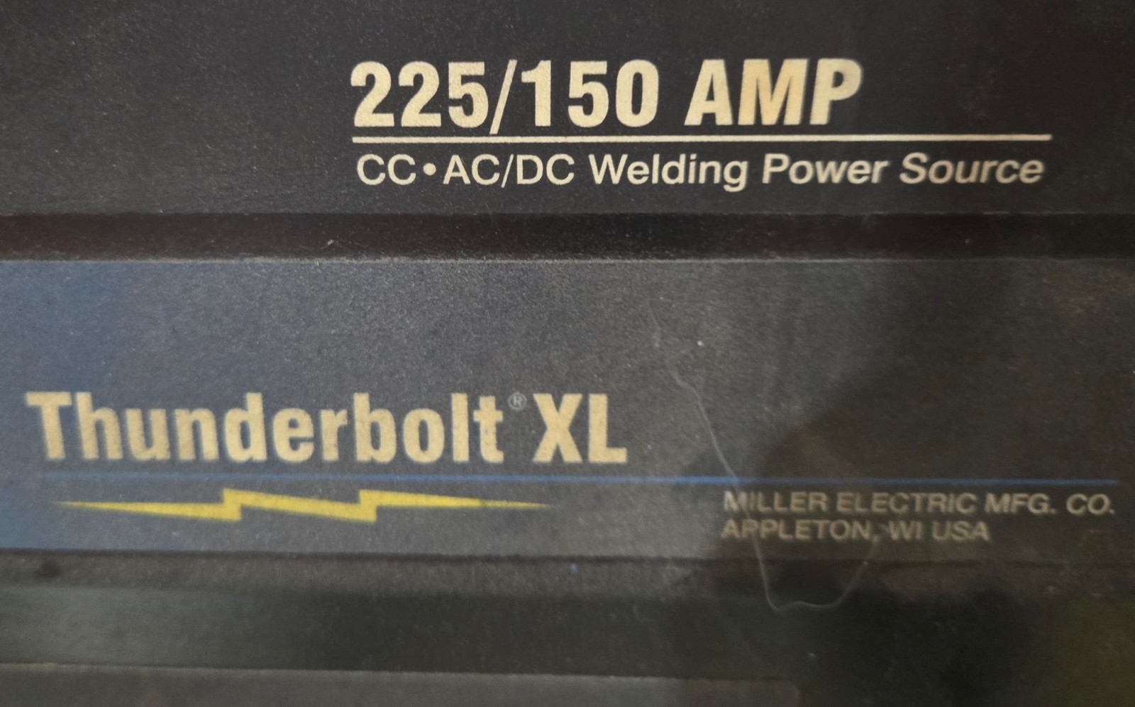 MILLER THUNDERBOLT 225 ARC WELDER USED