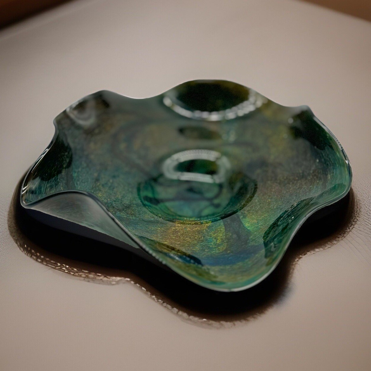 Loan Nemtoi art glass “Wavy” bowl original hand-blown signed home decor