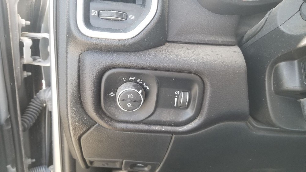 24 DODGE RAM 3500 AIR SHUTTER 6.7L ETM