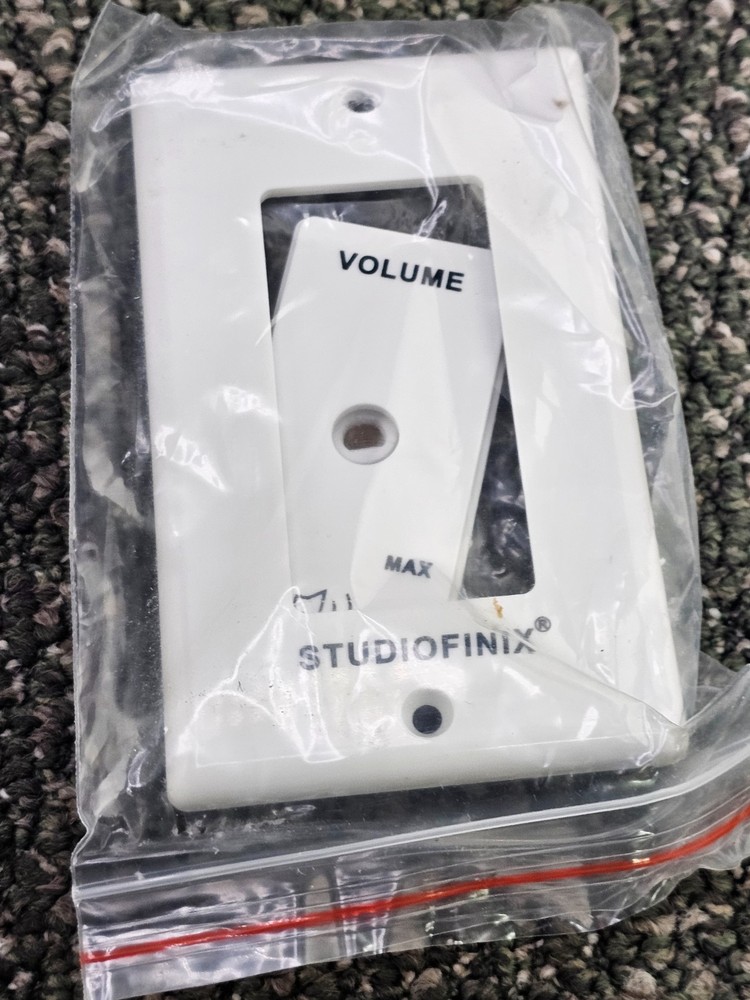 Studiofinix ST-VCP-100 Impedance Matching Stereo Volume Controller In-Wall