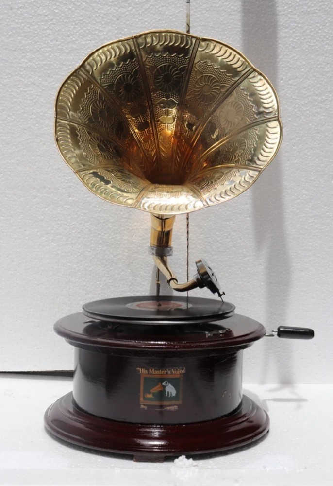 Antique Gramophone Fully Functional Working Phonograph win-up record player