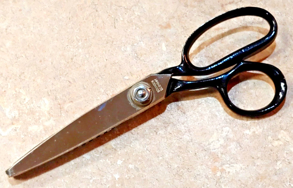 Sword & Shield Adjustable Tension Scissors Pinking Shears Solingen Germany VG
