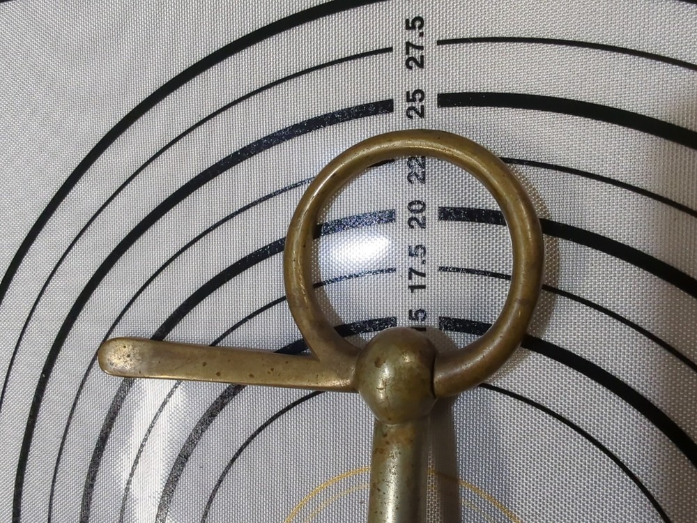 VINTAGE SOLID BRASS MULLEN HORSE BIT A6