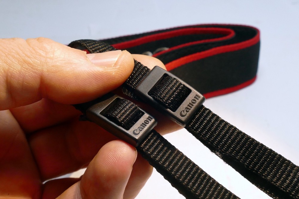 Canon EOS 6D SLR Digital Camera Neck Shoulder Strap - MINT - Genuine OEM