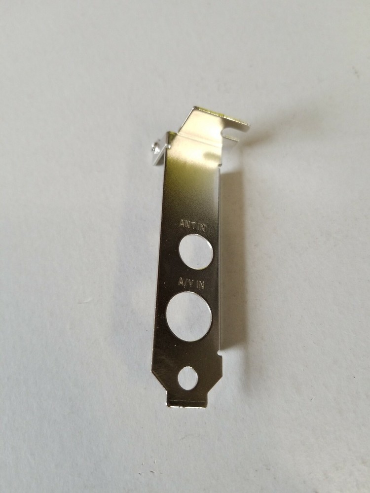 Low Profile Bracket for Antena and Audio / Video