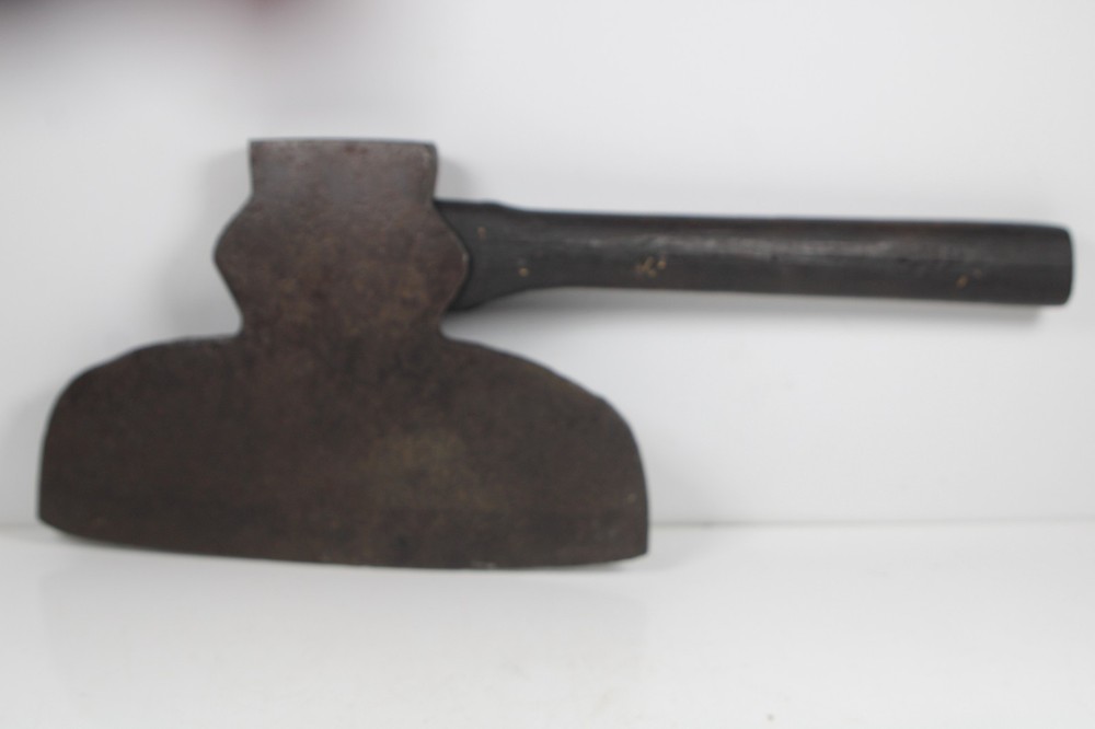 Large Offset Antique Single Bevel Hewing Timber Framing Broad Axe Inv#CS53