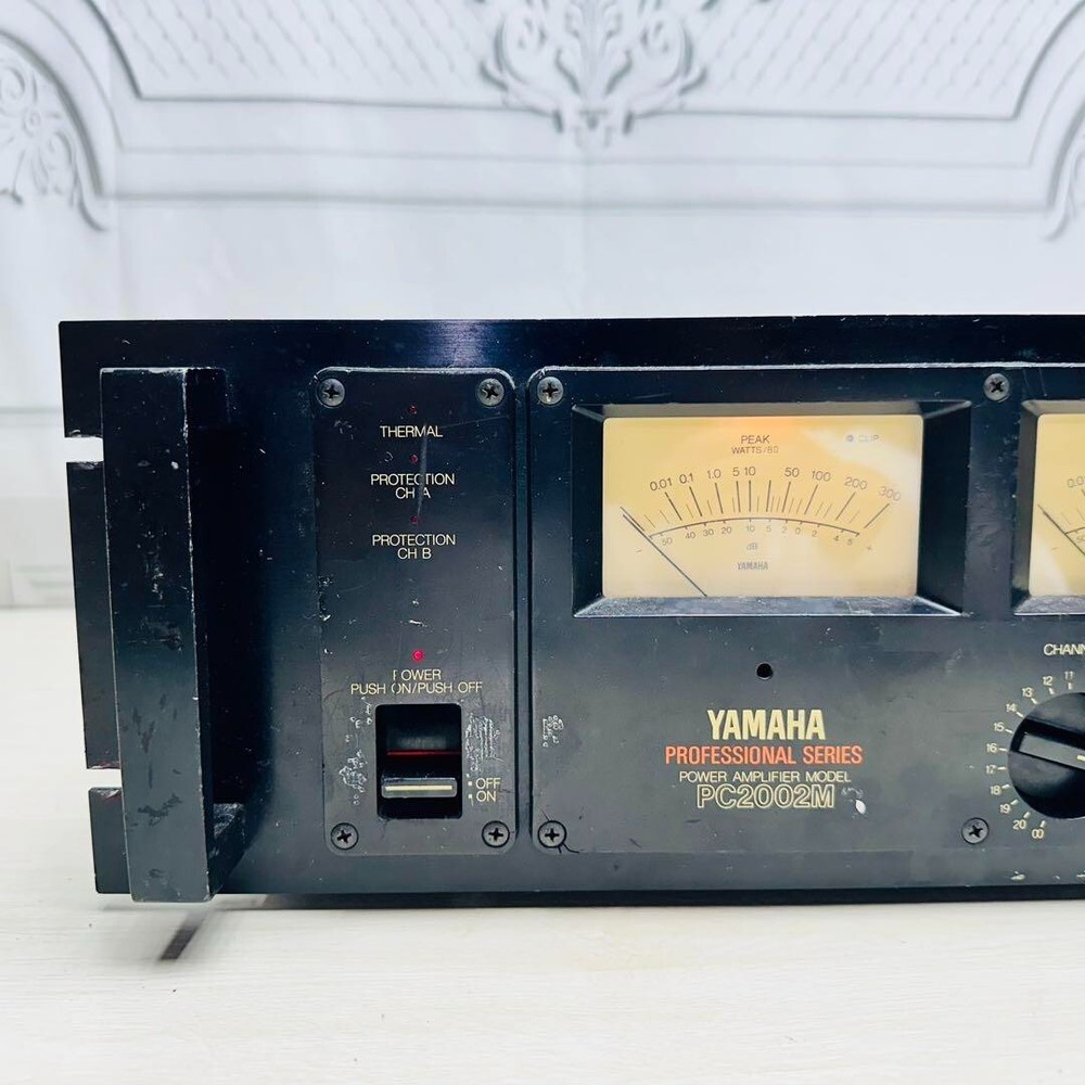 Yamaha PC2002M Professional Series Power Amplifier USED