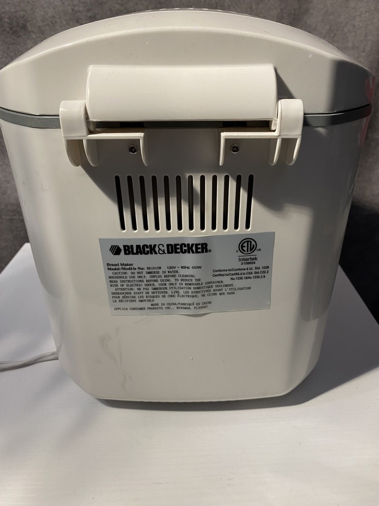 Black & Decker BK1015W 1.5lb Automatic Bread Maker Machine - NEW Open Box