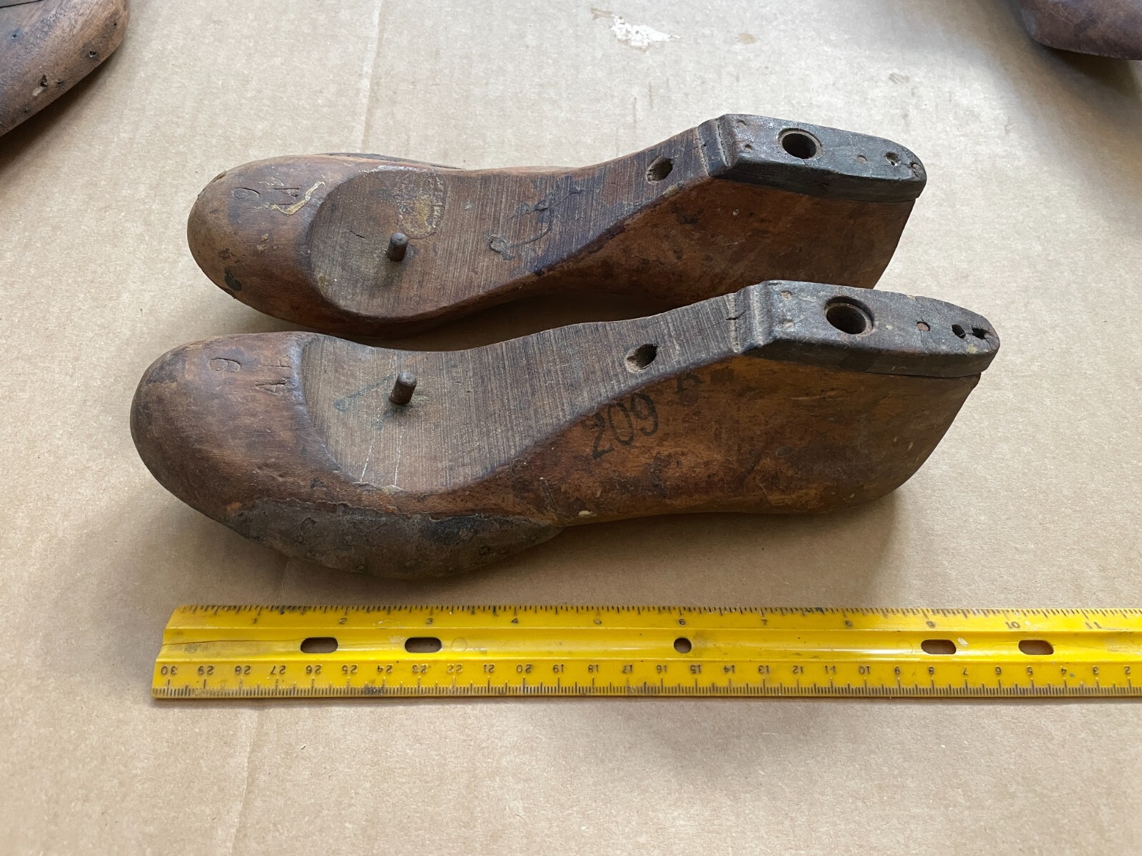 OUTSTANDING Lot of (7) Antique Wood Adult SHOE LASTS Forms Cobbler Molds