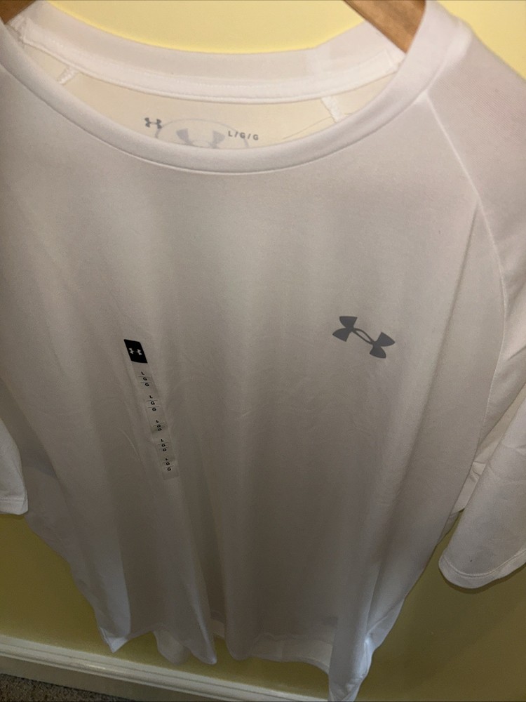 Men’s Under Armour Tech Tee. New Size Large