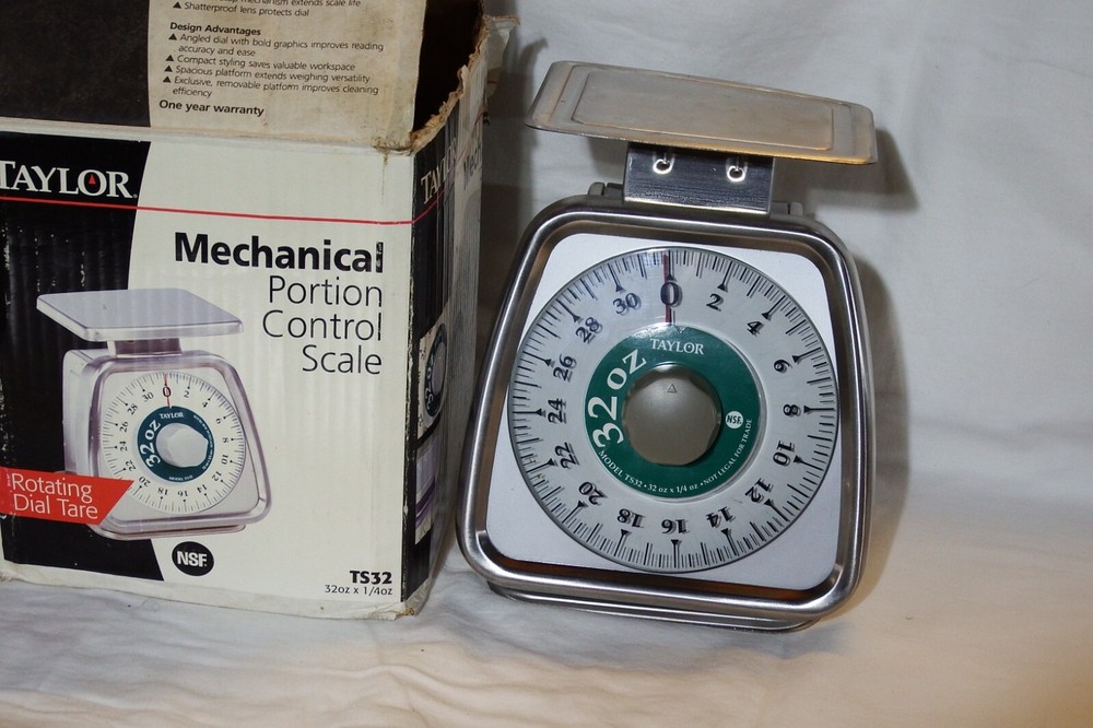 Taylor 32 oz Mechanical Dial Portion Control Scale with Removable Platform