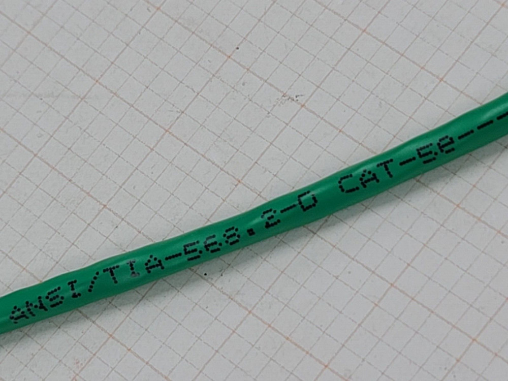 General Cable GenSPEED 5000 24/4P Cat5E UTP Plenum Network Cable CMP Green/100ft