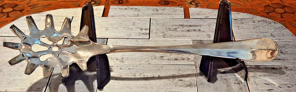 Pre-owned UNKNOWN SILVER PLATED SPAGHETTI SERVER 10.5" SPOON Made in China