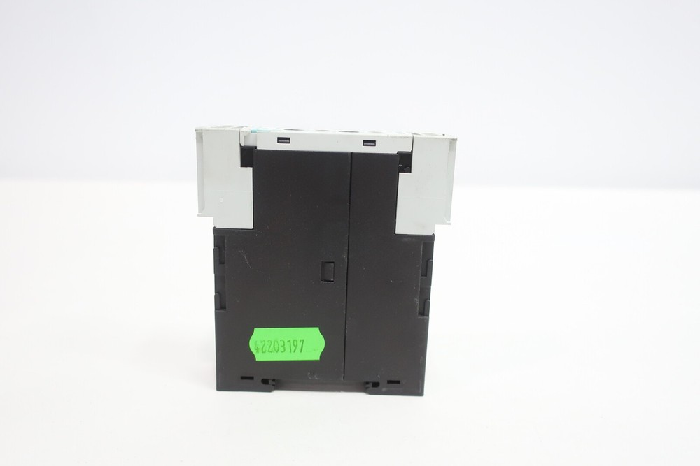 Siemens 3RP1555-1AP30 Time Delay Relay