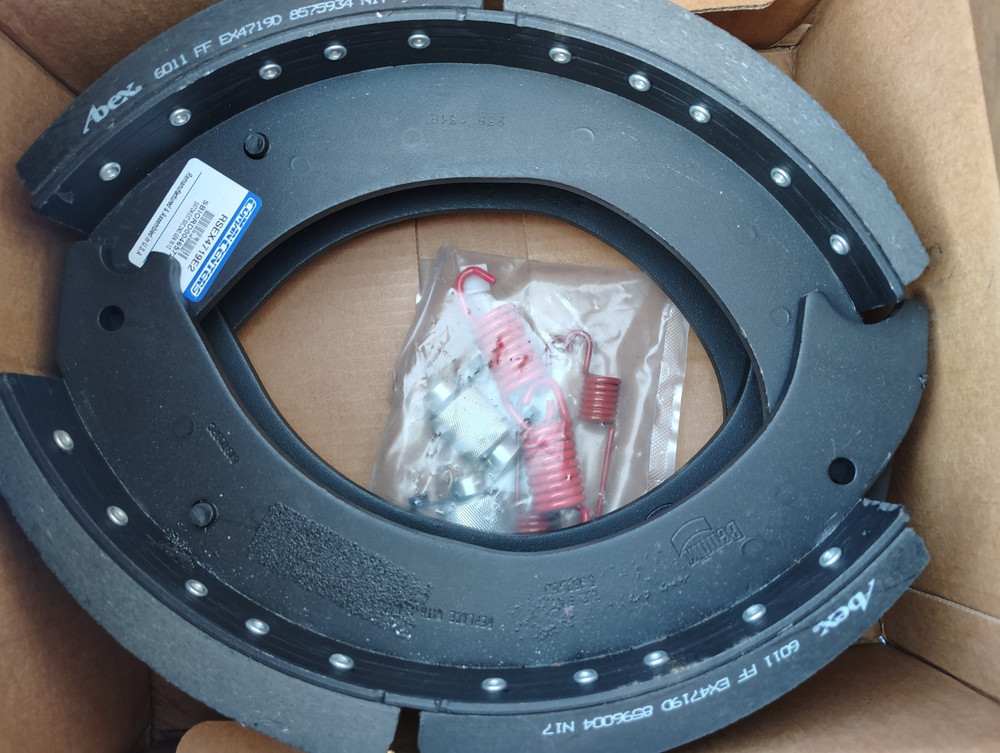 APEX EX4719E2  BRAKE SHOE SET