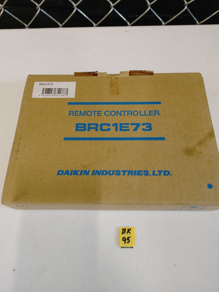 Daikin Industries LTD Remote Controller BRC1E73