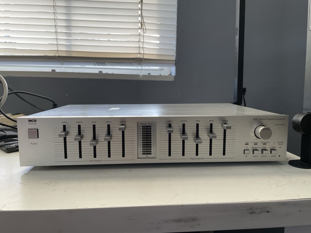 MCS 3032 Stereo Frequency Equalizer - *Tested Works!*