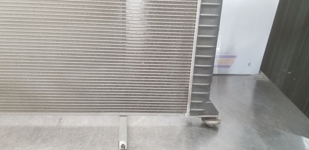 17 CHEVY SILVERADO 2500 6.0L RADIATOR