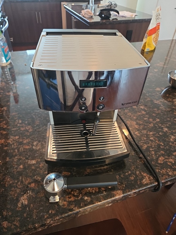Nespresso D300 Coffee Machine
