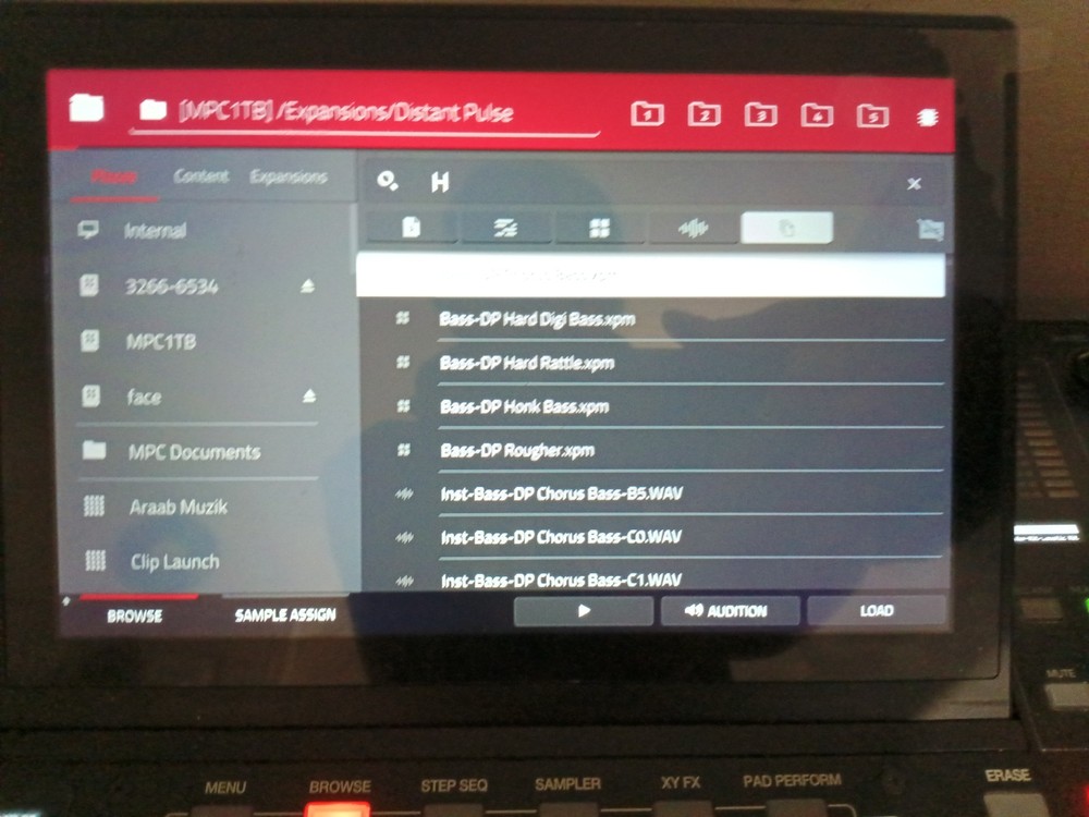 Akai Professional MPC-X Standalone Sampler & Sequencer with Touchscreen Display