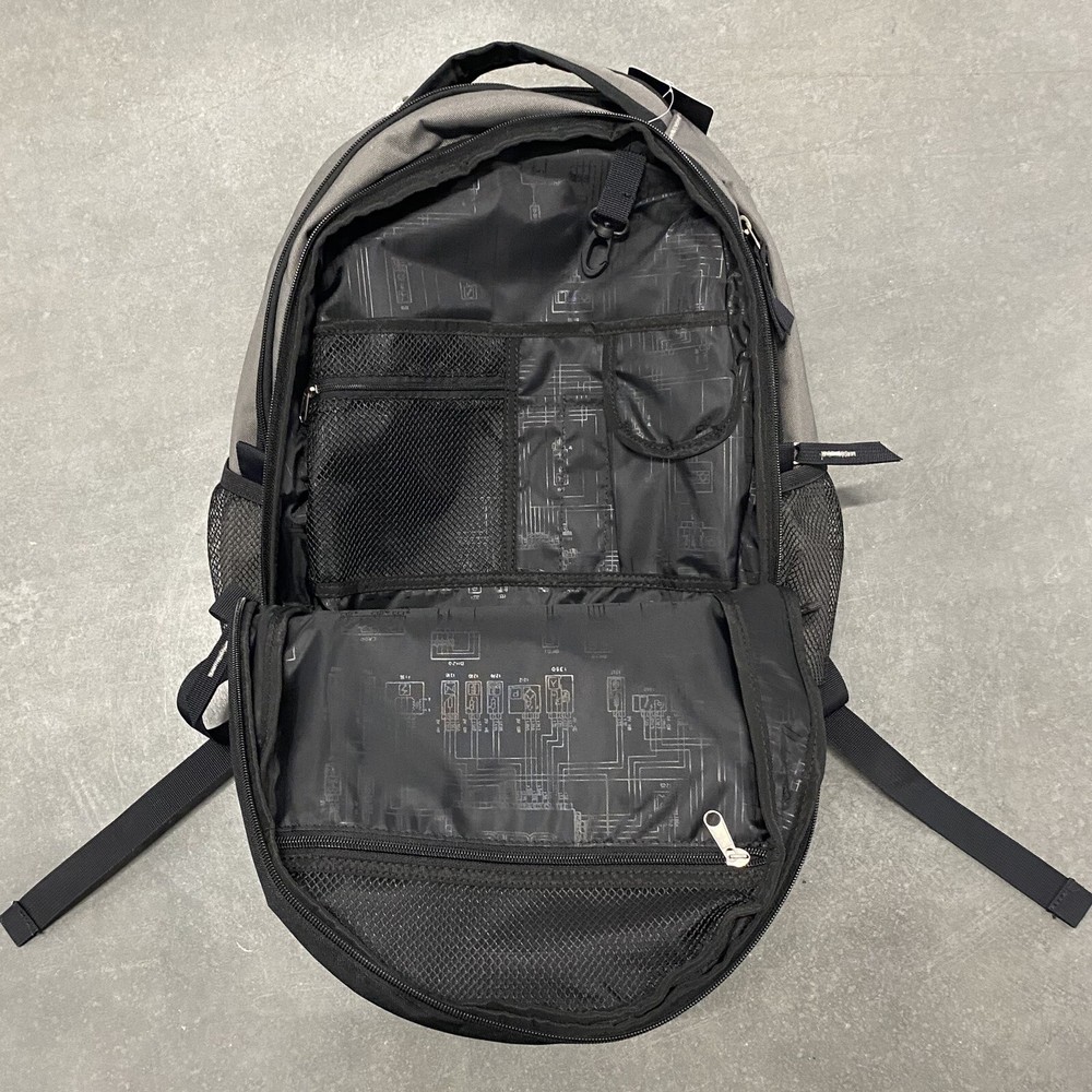 NWT OGIO Rogue Computer Laptop Backpack, Grey Personalized