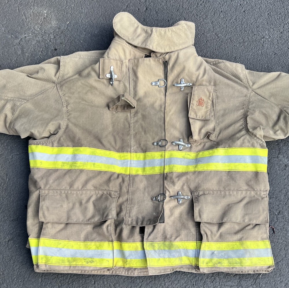 AUTHENTIC FIRE MASTER Firefighter TURN OUT JACKET 2005 Size 56R