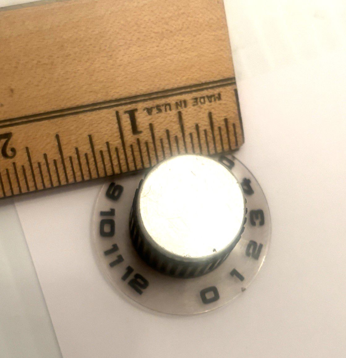 GIBSON MEDALIST 4/10 TUBE AMPLIFIER - ONE ORIGINAL KNOB