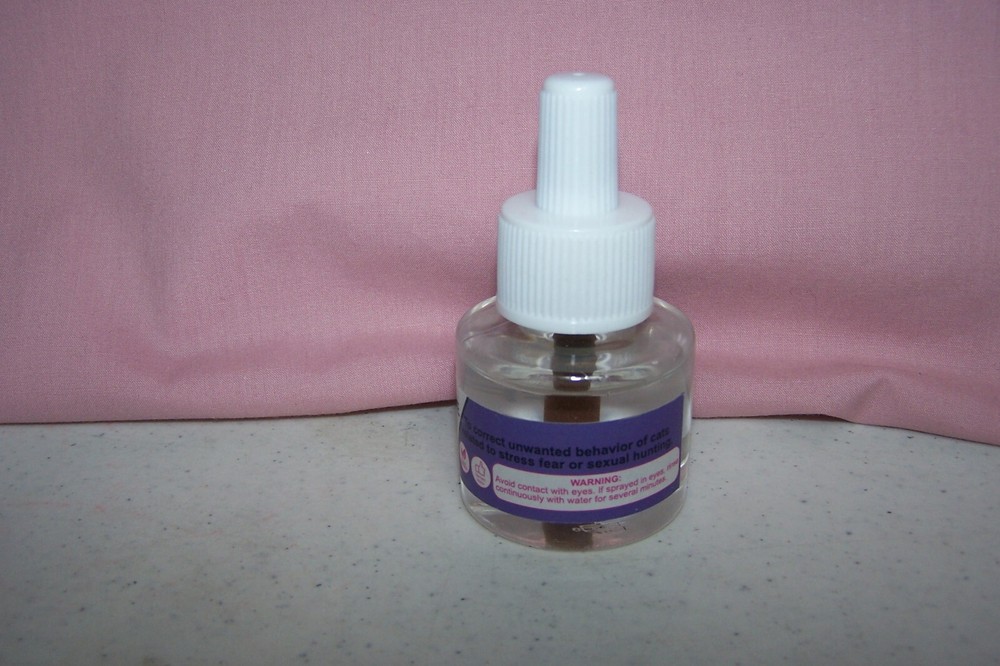 Cat Calming Pheromone Diffuser Refill 1.62 oz./48 ml. NEW Bottle