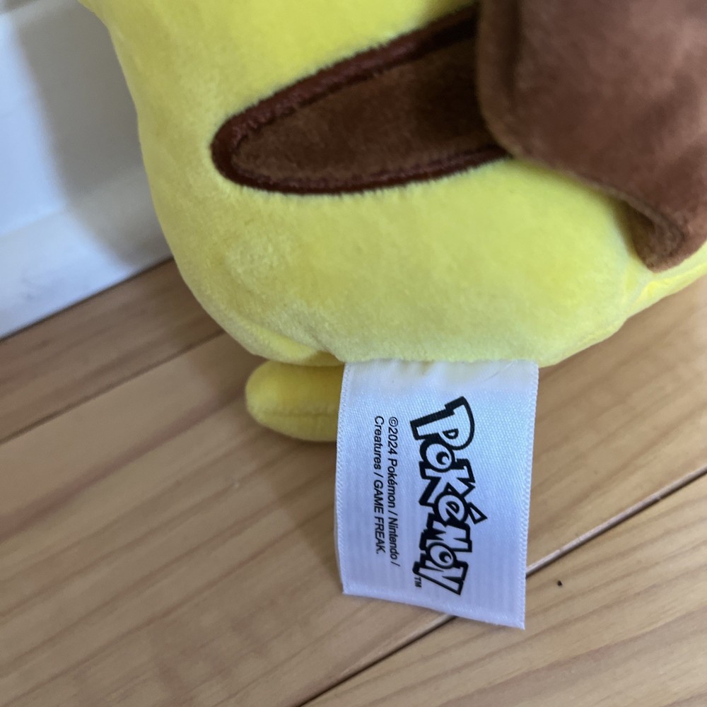 Pokémon Go - Pikachu Wink Plush 8”