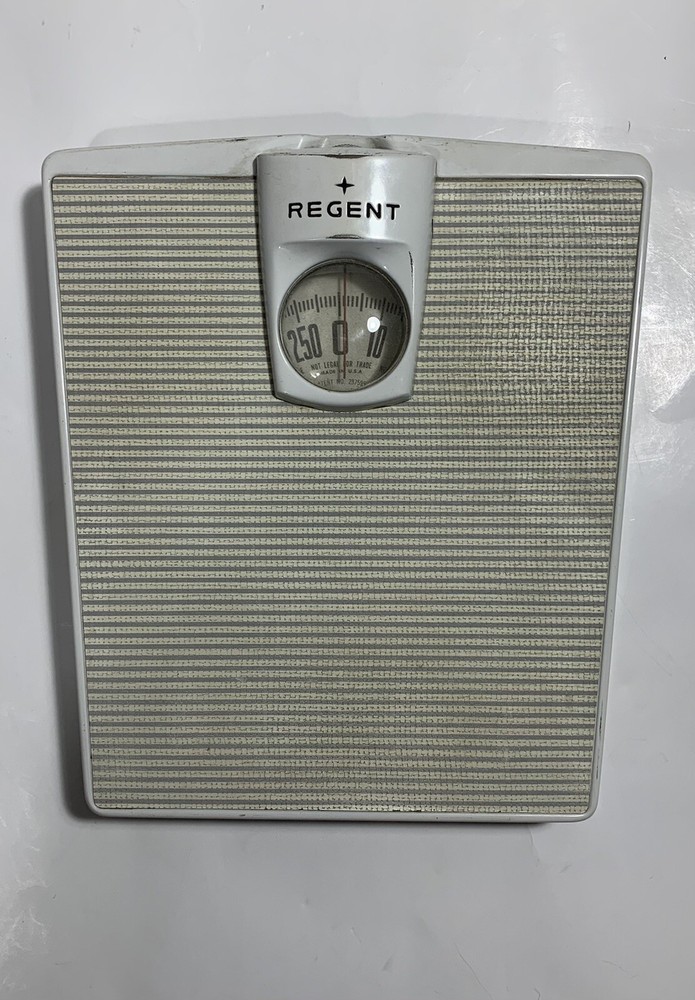 Bathroom Scale Regent MADE IN USA White Pattern DECENT SHAPE VINTAGE