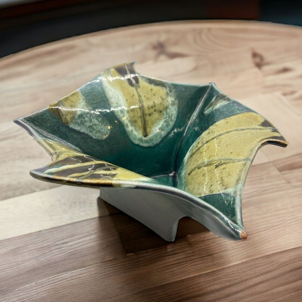 Studio Art Pottery Bowl Ruffled Top