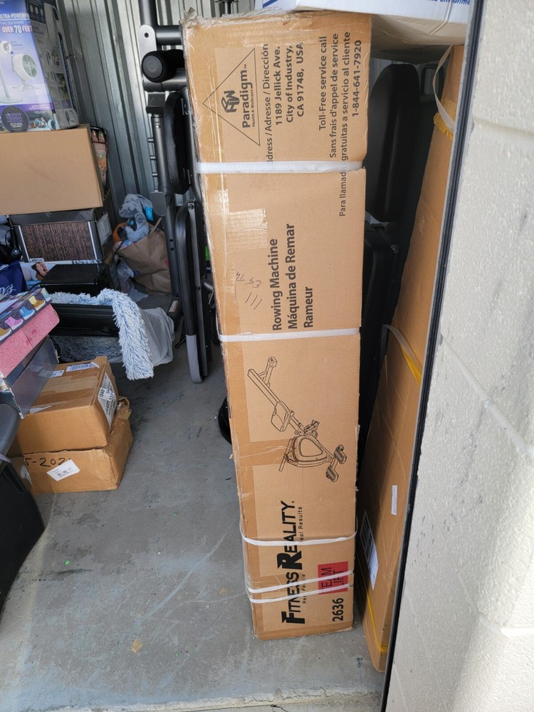Exercise equipment rowing machine