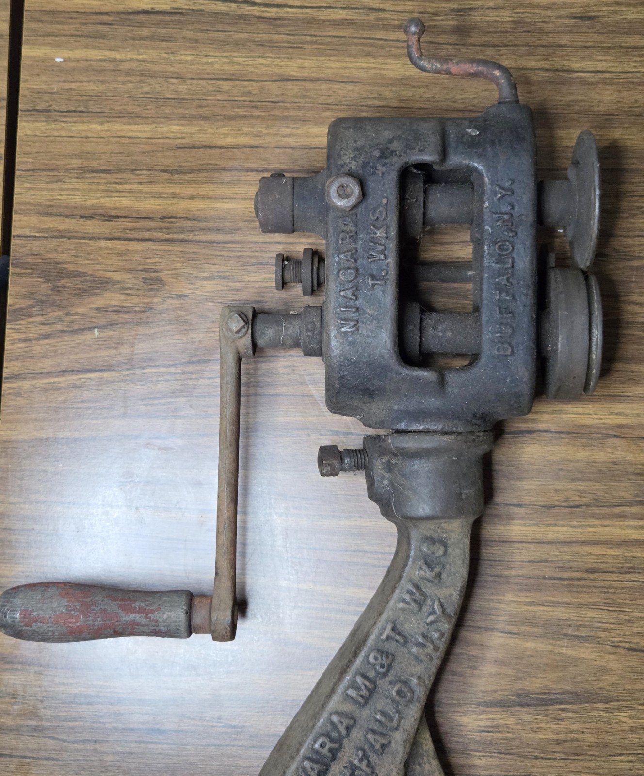 Antique Niagara Tool Works Sheet Metal Bead Roller Crimper Hand Crank Buffalo NY