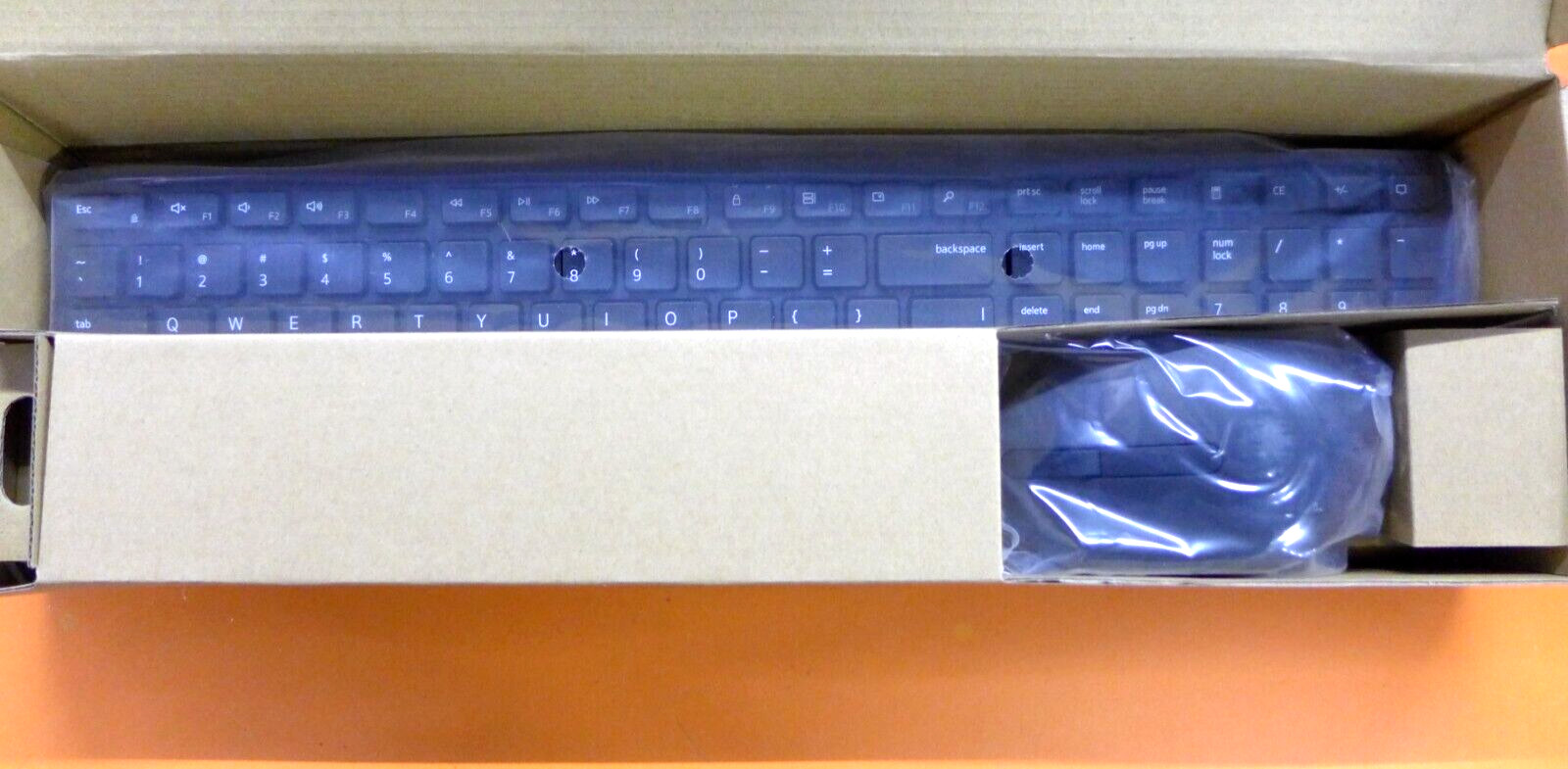 NEW - SEALED - Dell Wireless Keyboard & Mouse PRO KM5221WBKB - LATIN LAYOUT