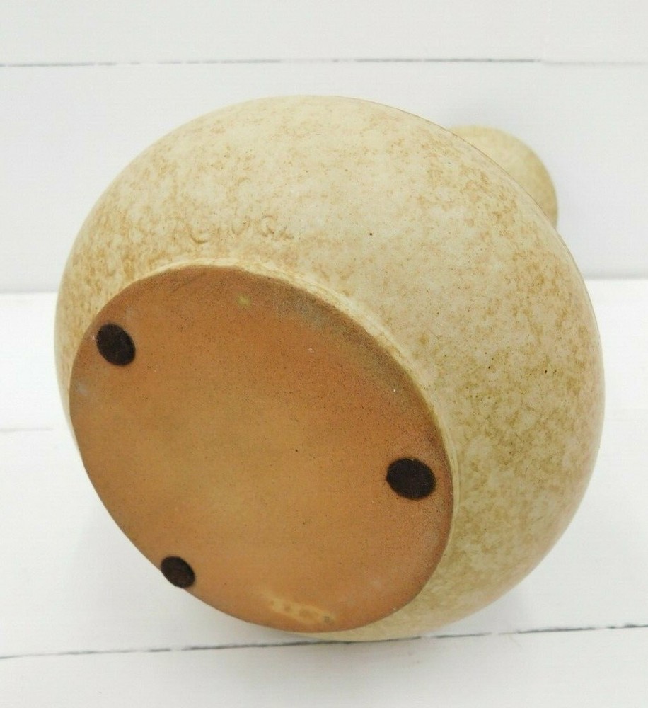 Leaf Pattern Pottery Vase / A-37