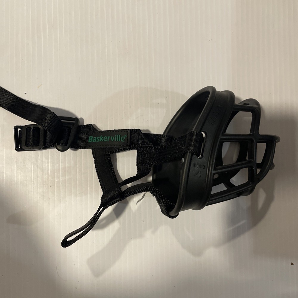 Baskerville Ultra Dog Muzzle ~ Size 4 ~ Custom Heat Shapeable TPR Rubber ~ NEW