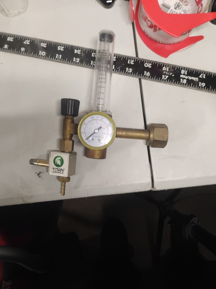 Titan Control CO2 Regulator